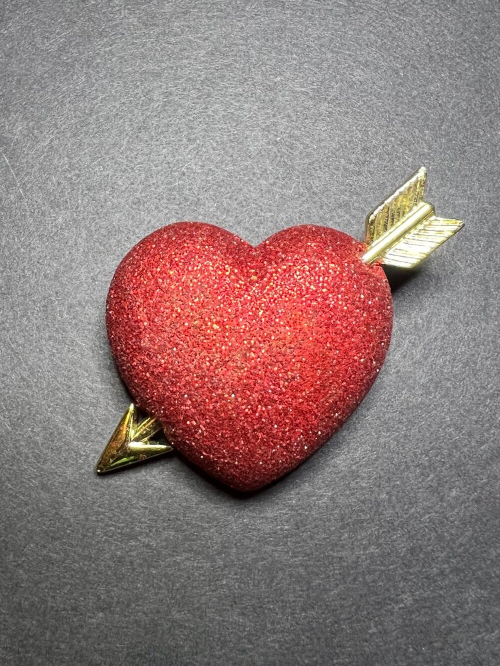 Vintage Gold Tone & Red Shimmering Glitter Heart w/ Arrow Valentine's Day Brooch
